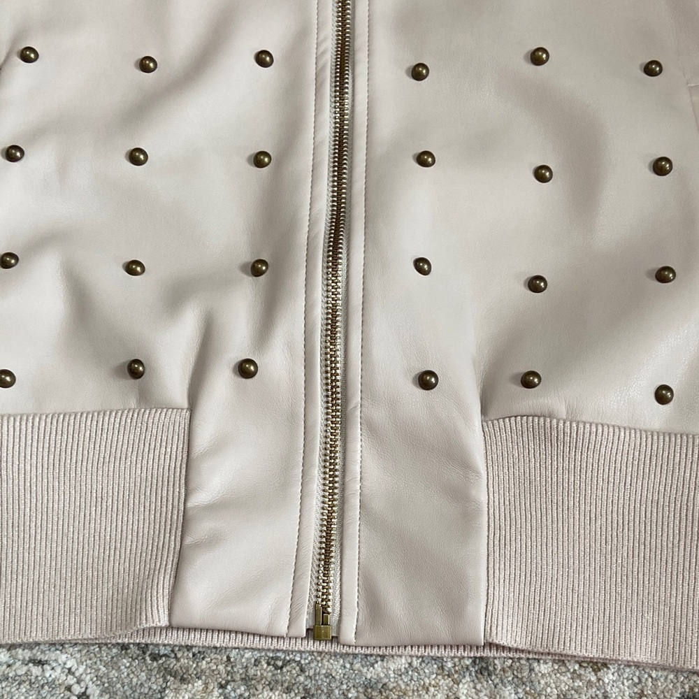 Sioni Light Beige Bomber Jacket Sweater with Metallic Details - Picture 12 of 15